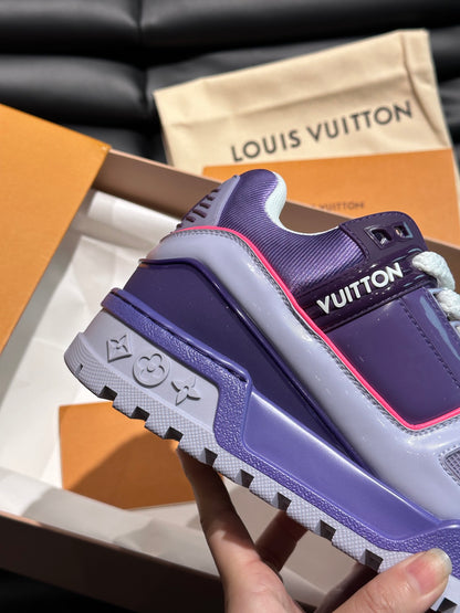 LV TRAINER SNEAKER