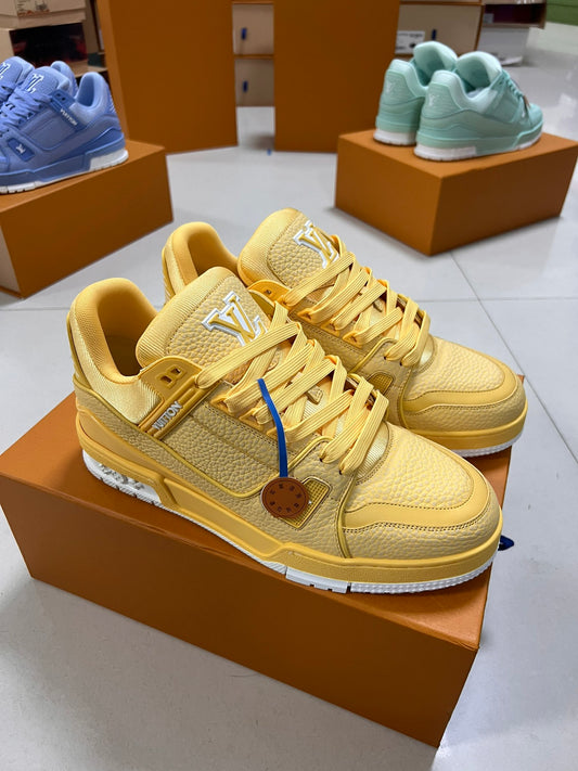 LV TRAINER SNEAKER