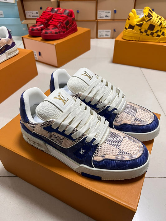 LV TRAINER SNEAKER