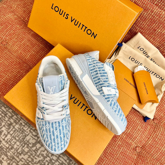 LV TRAINER SNEAKER