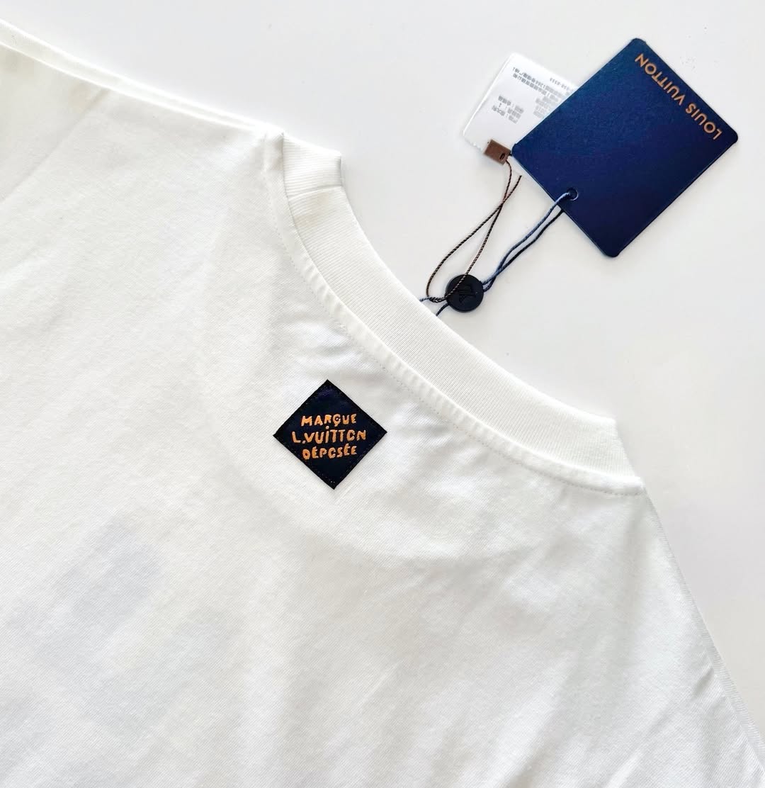 Lv Graphic Cotton T-Shirt