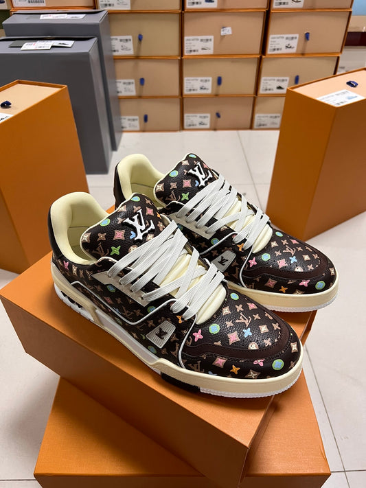 LV TRAINER SNEAKER