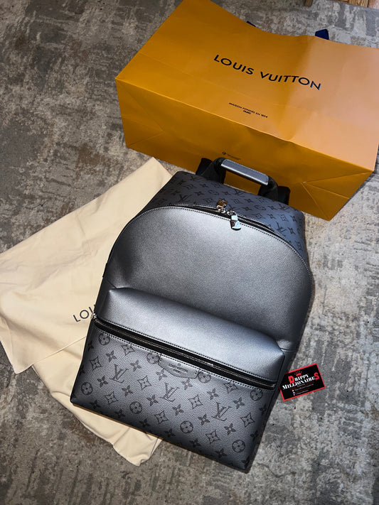 LV Discovery PM BackPack Silver