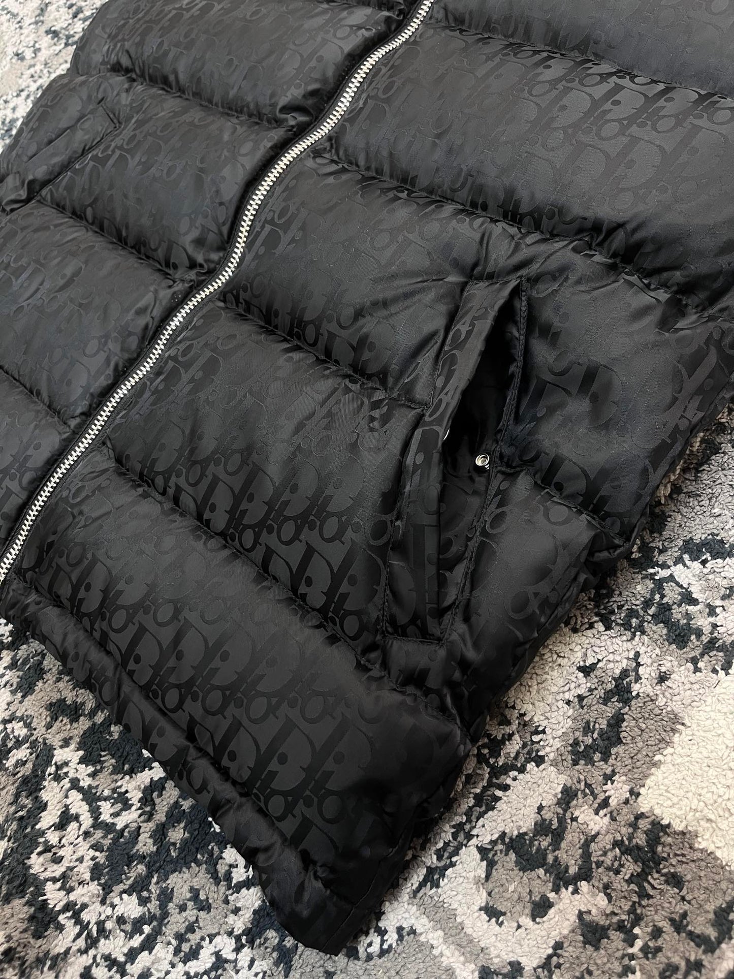 DIOR OBLIQUE DOWN VEST TECHNICAL BLACK