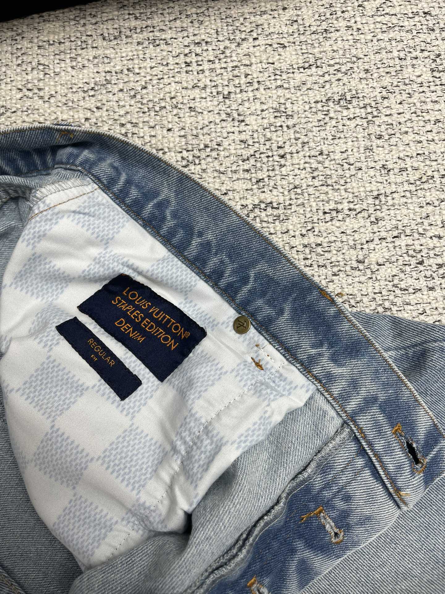 Lv Regular Leg Fit Denim Pants