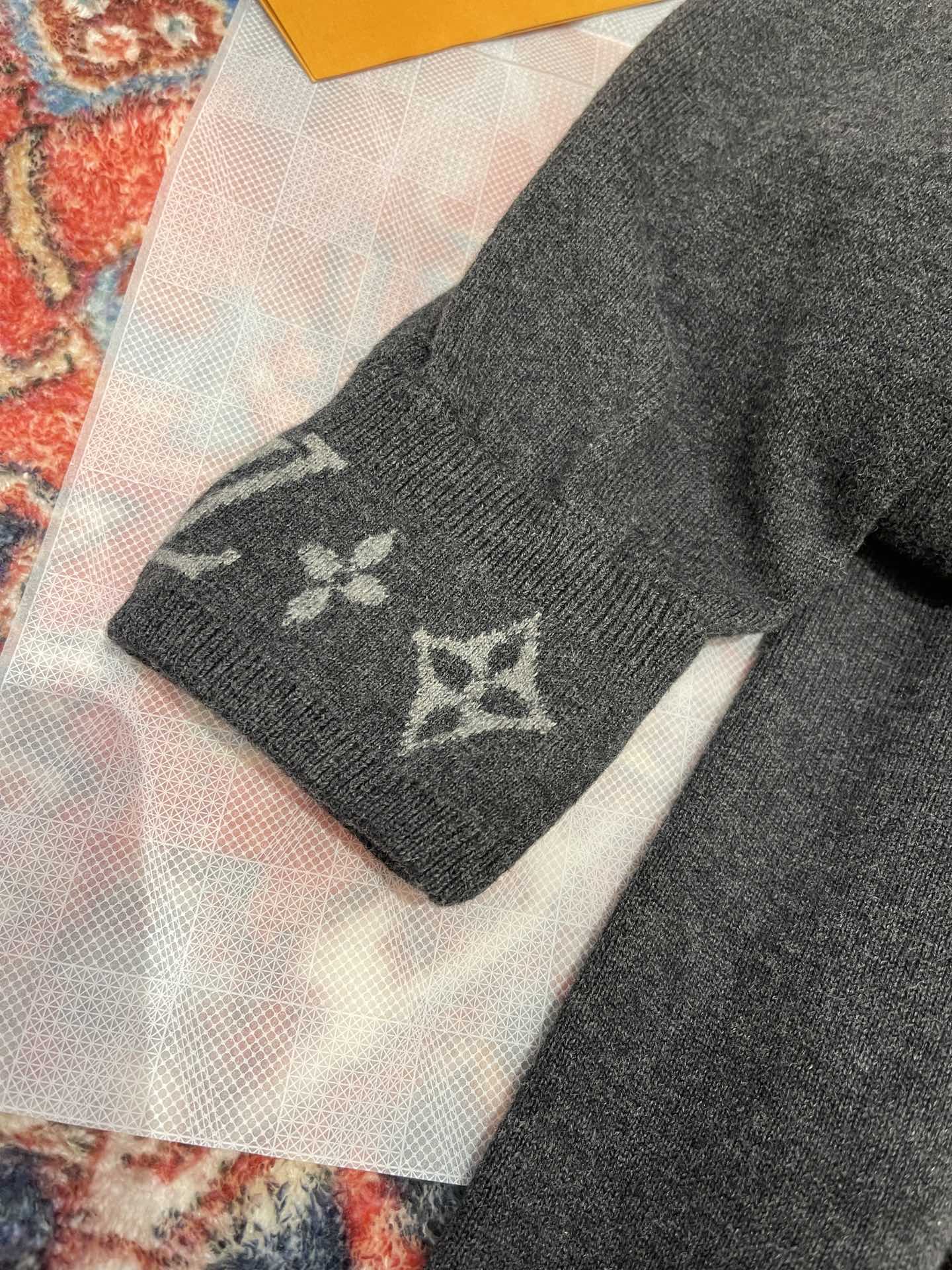 Lv Cashmere Sweater